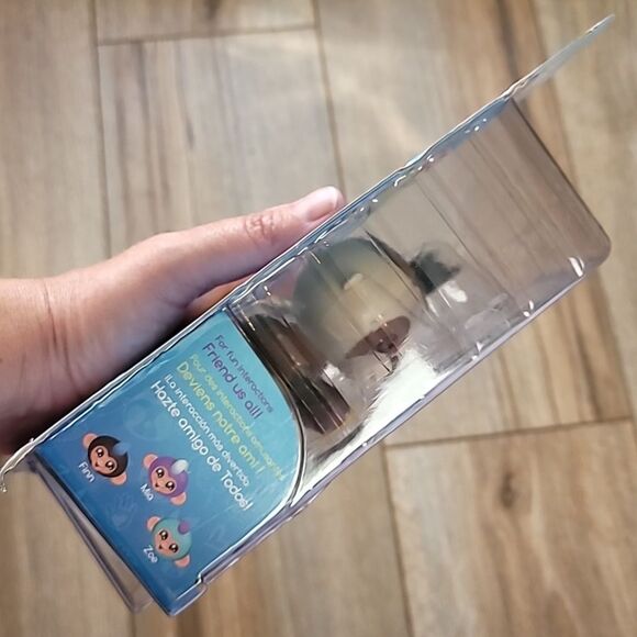 NEW WowWee Fingerling Baby Sloth (Kingsley) - Picture 4 of 5